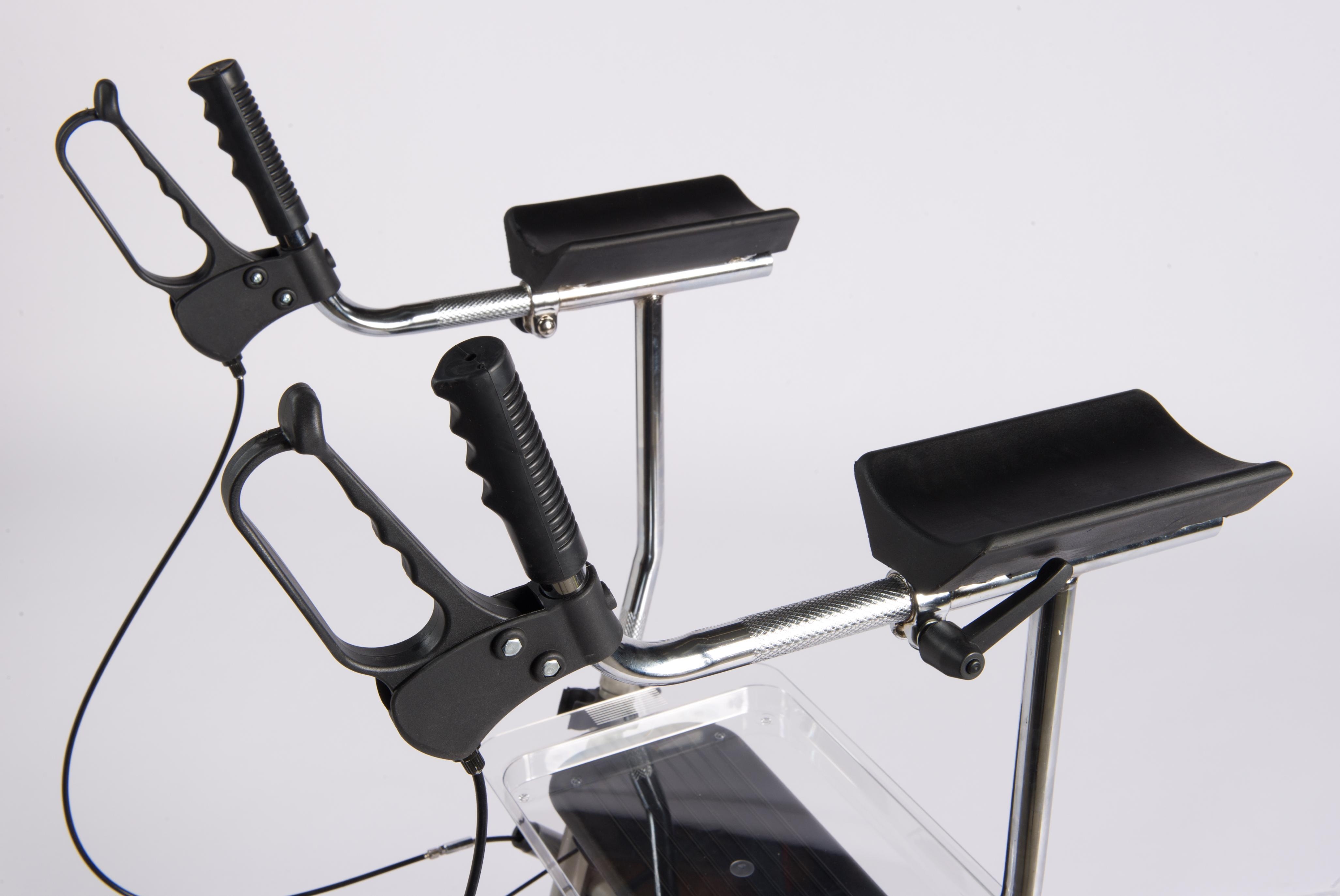 Rollator Standard Stahl als Arthritisausf&uuml;hrung Silber