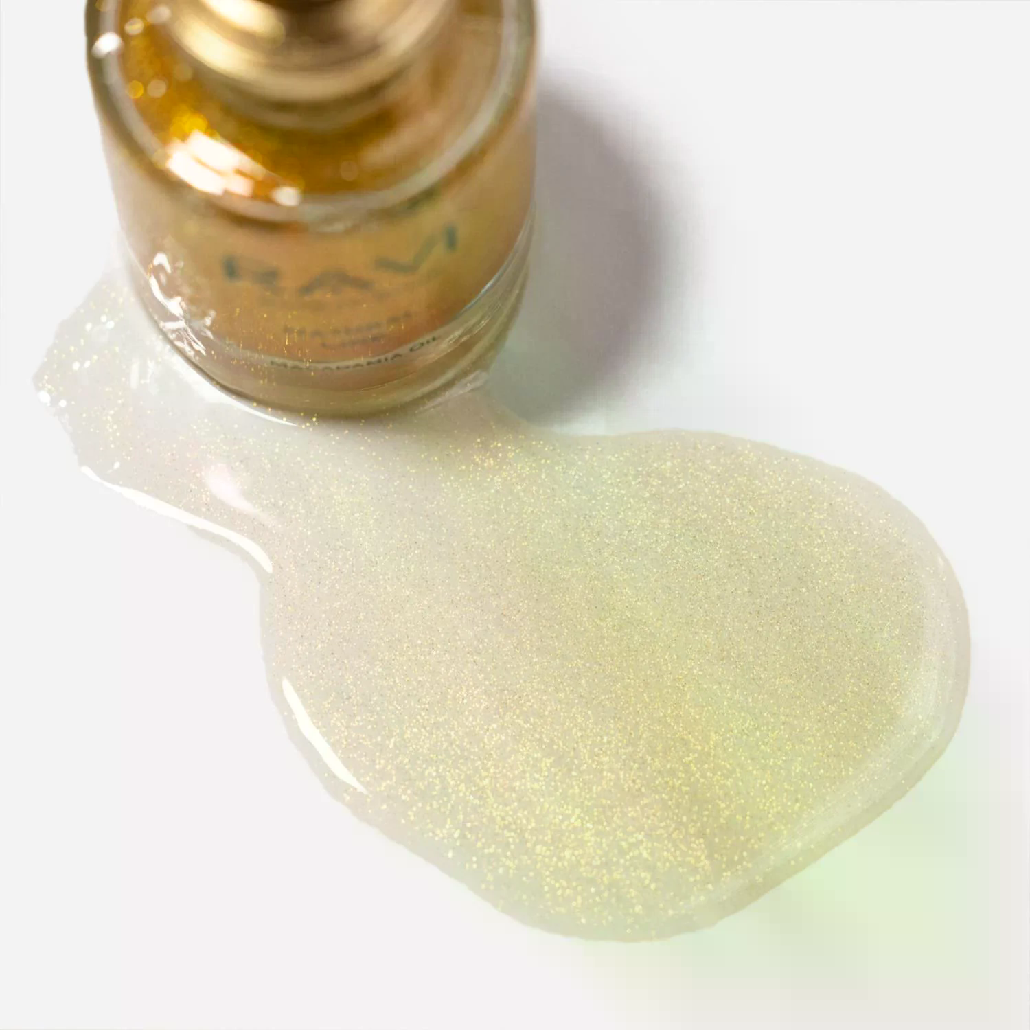 Macadamia Oil with 24k Gold