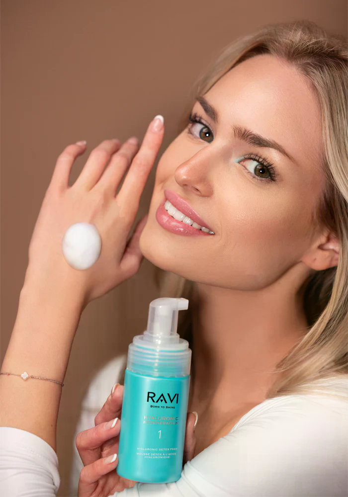 Hyaluronic Regeneration Detox Foam