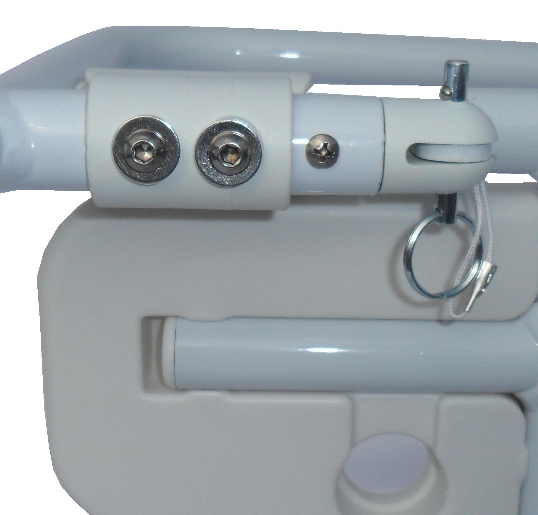 DS1100-F faltbarer Duschstuhl mit Armlehnen und Hygieneausschnitt