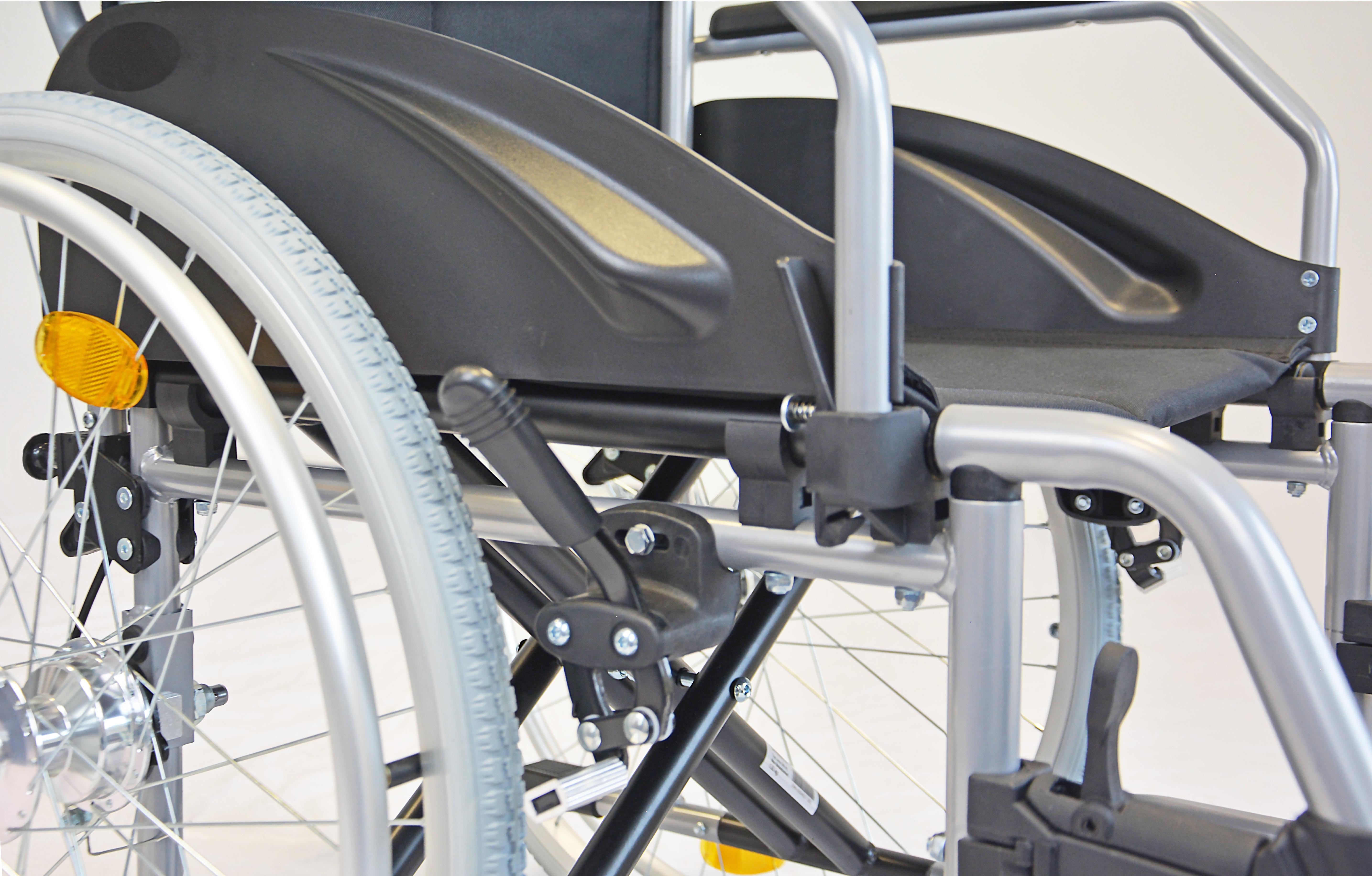 Lexis Light-TB Rollstuhl mit Trommelbremse